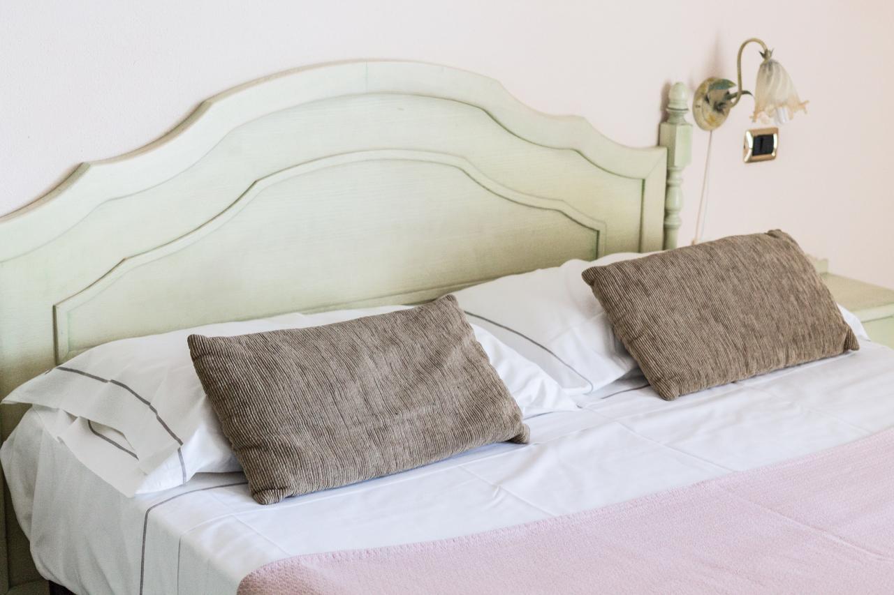 Hotel Villa Del Mare Sìnnai Δωμάτιο φωτογραφία